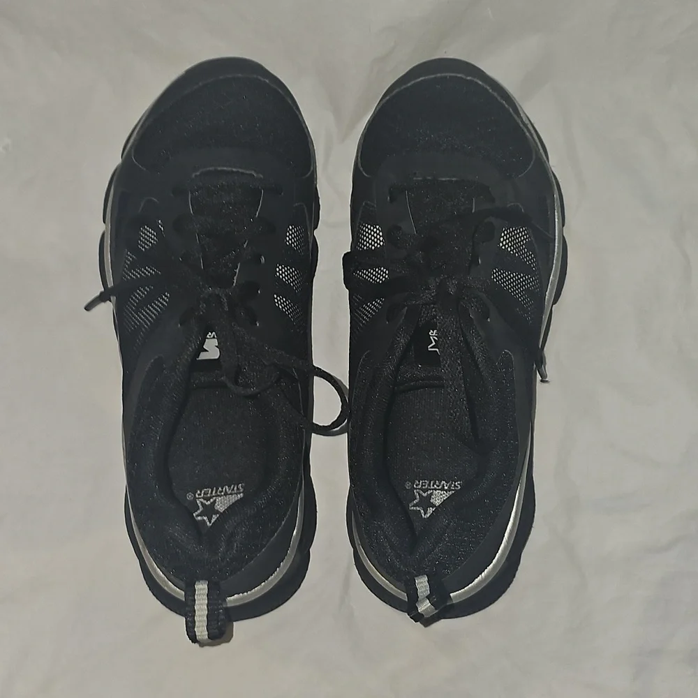 Starter Black Lace Up Sneakers Youth Size 3, Used